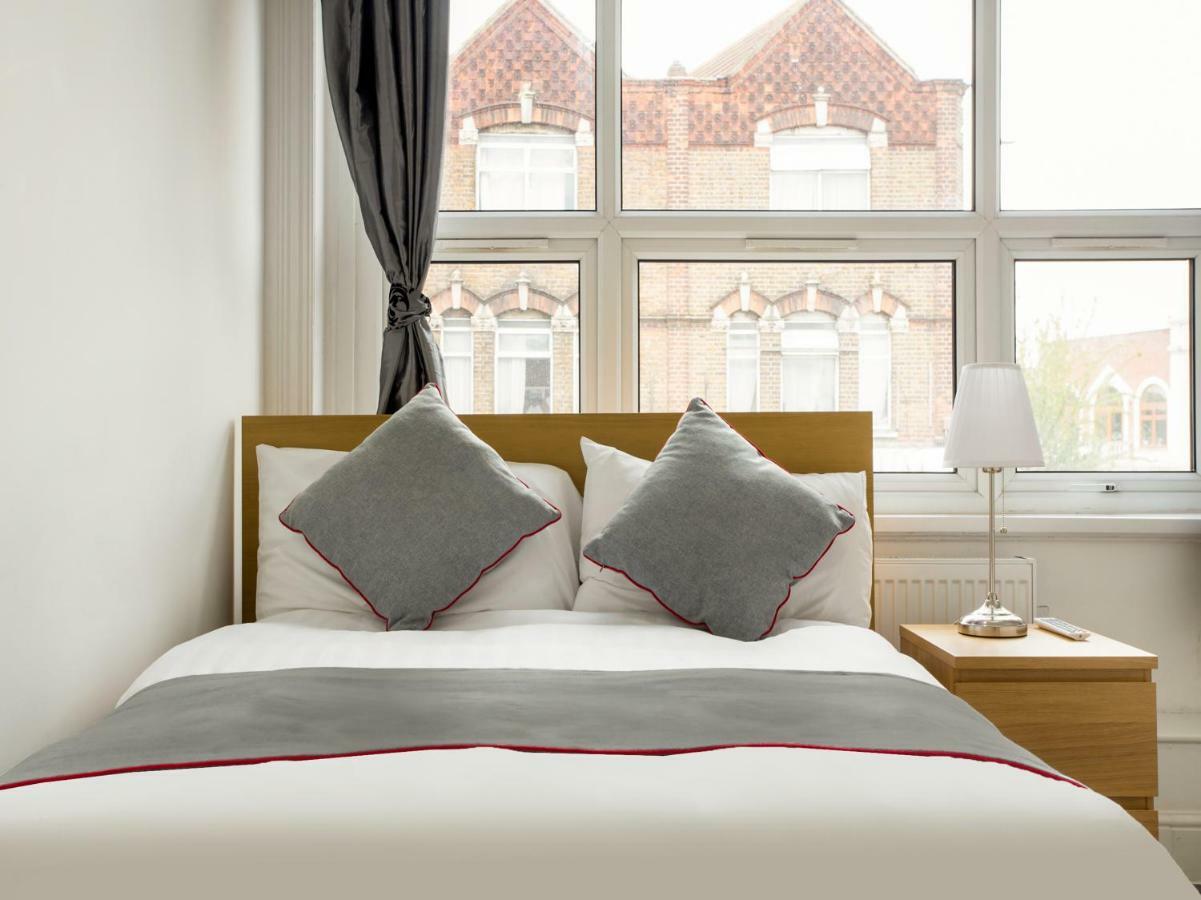 The Broadway Hotel - London Heathrow Σάουθχολ Εξωτερικό φωτογραφία