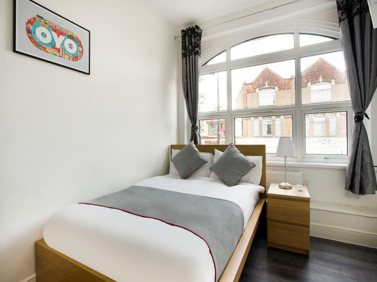 The Broadway Hotel - London Heathrow Σάουθχολ Εξωτερικό φωτογραφία