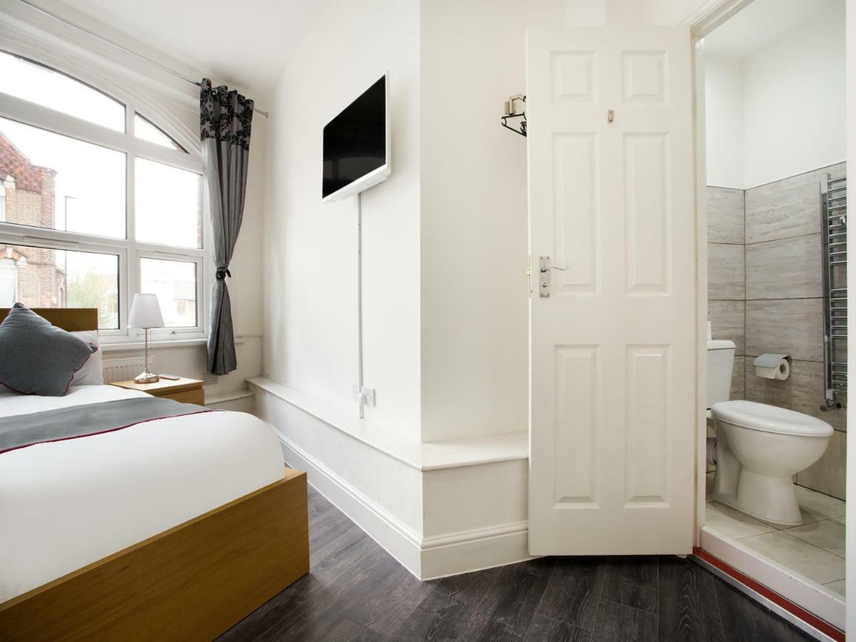 The Broadway Hotel - London Heathrow Σάουθχολ Εξωτερικό φωτογραφία