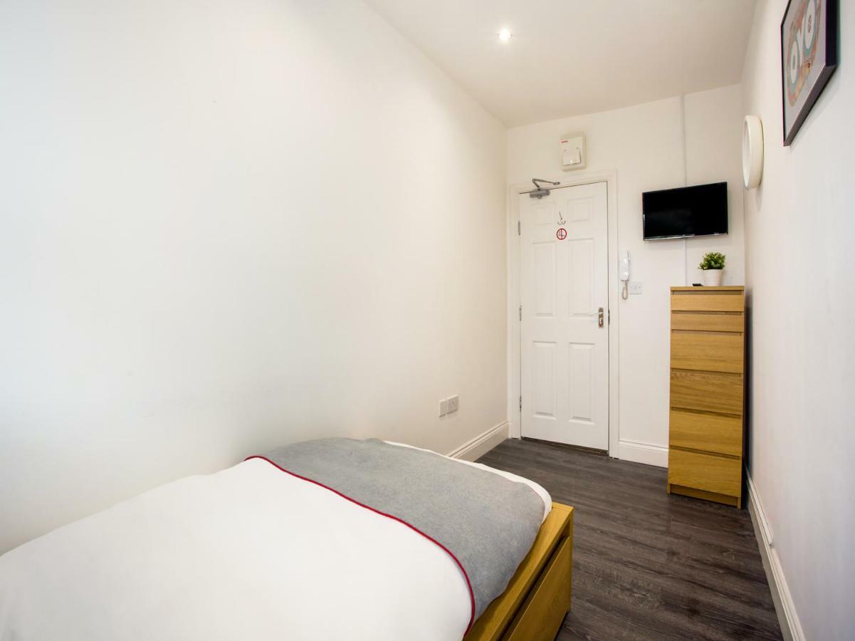 The Broadway Hotel - London Heathrow Σάουθχολ Εξωτερικό φωτογραφία